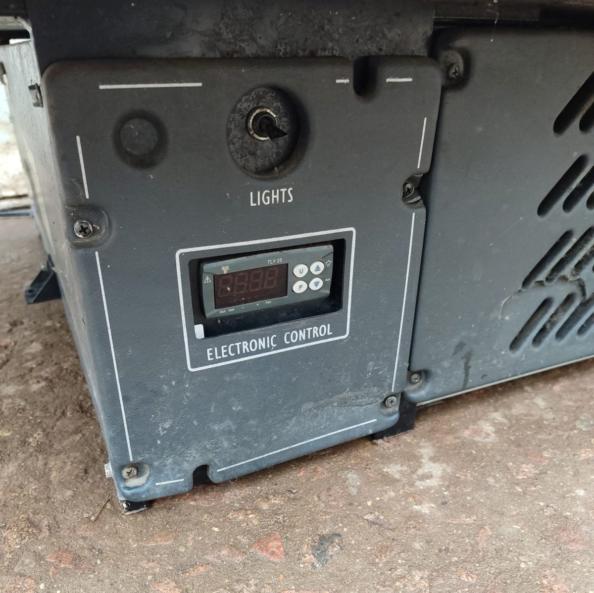 Купить Бонета Costan JAZIV20