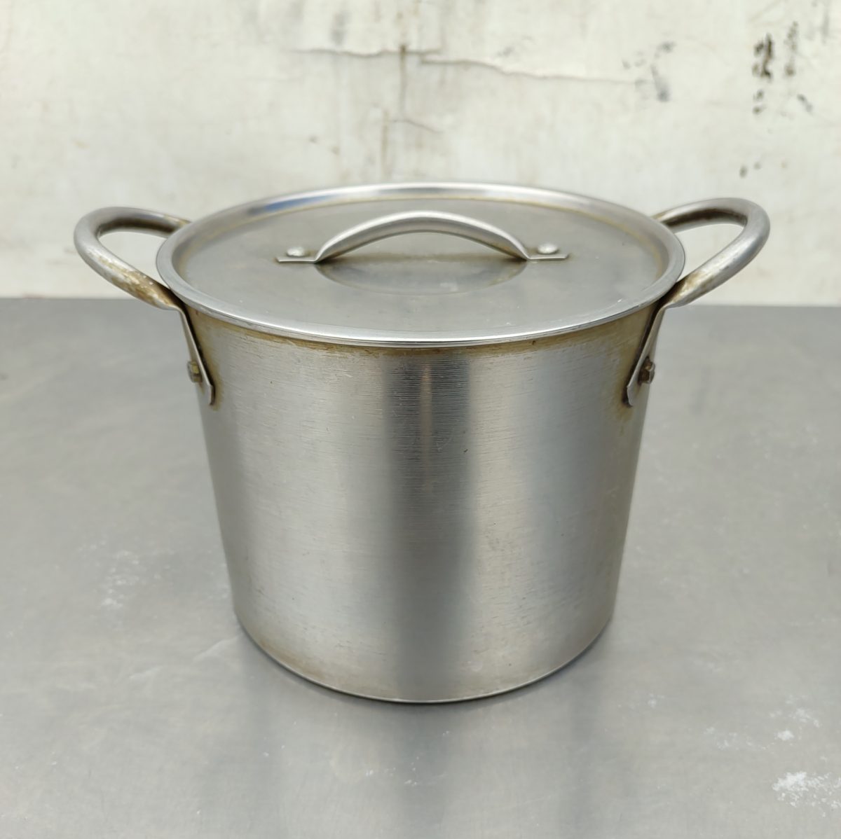 Купить Кастрюля нержавеющая сталь с крышкой 3л д18 в15