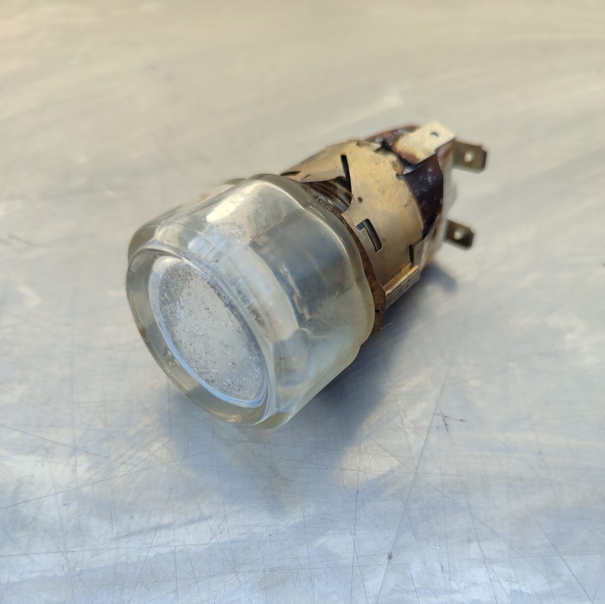 Купить Лампа в сборе внутренняя Bosch HBN210E0